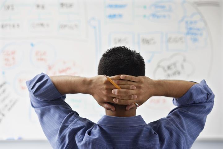 内蒙古退休工程师参加十五运会：以前身体净闹病，继续打乒乓球后身体就好了