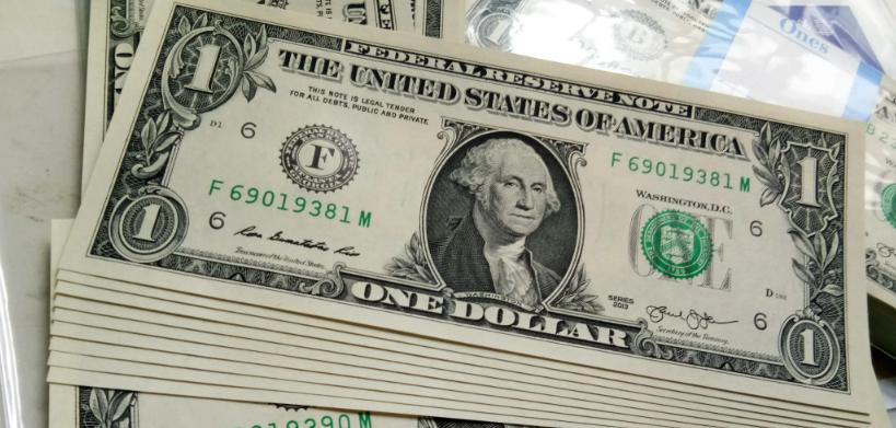 四川绵竹一啤酒节现场发生桁架倒塌，造成2人死亡3人重伤